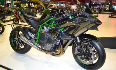 Kawasaki traz Ninja H2R para o Salão Duas Rodas 2015