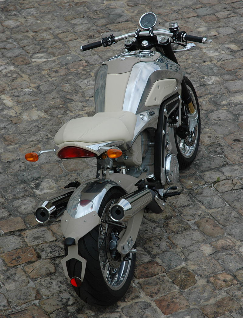 250c