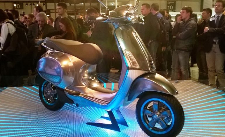 Grupo Piaggio surpreende o Salão de Milão com Vespa elétrica