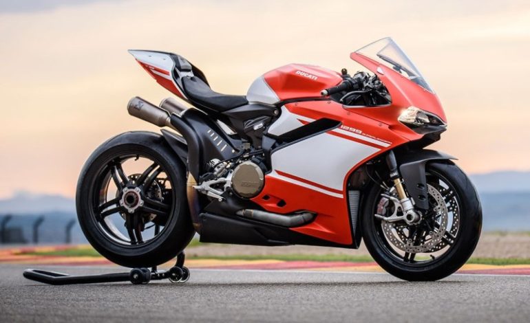 A extravagante Ducati 1299 Superleggera de R$ 550 mil