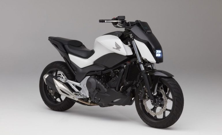 Honda lança sistema que não deixa a moto “cair”