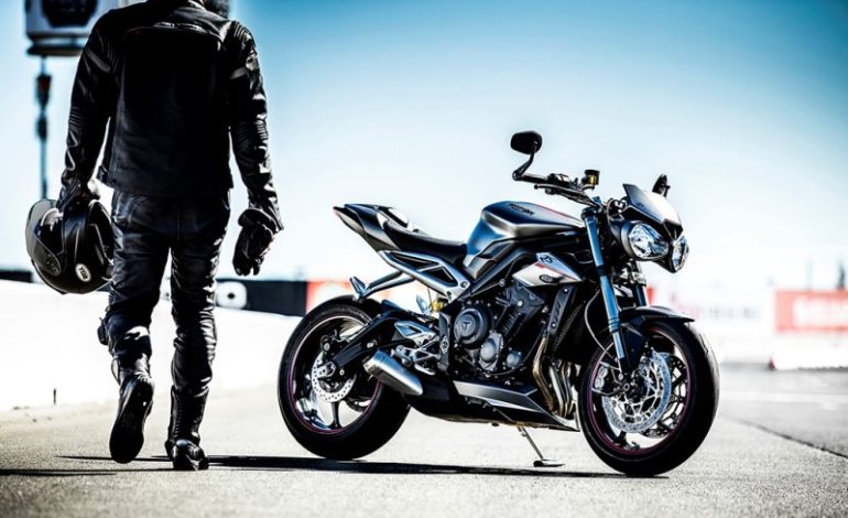 Triumph revela a nova Street Triple 765 RS