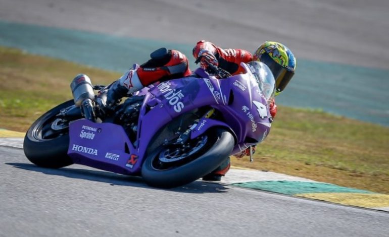 Alex Barros vence em Interlagos