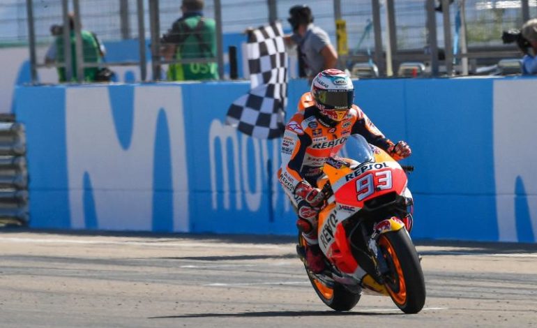 Marc Márquez vence e mantém o favoritismo em Aragão