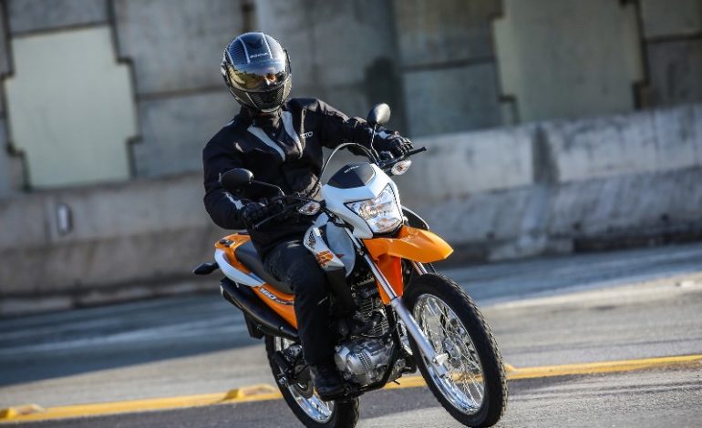Honda NXR 160 ganha freios combinados na versão 2018