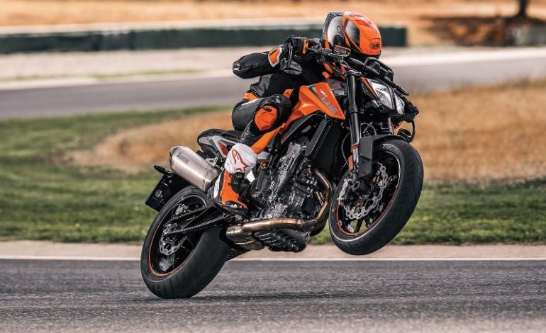 Nova KTM 790 Duke promete ser uma aposta para 2018