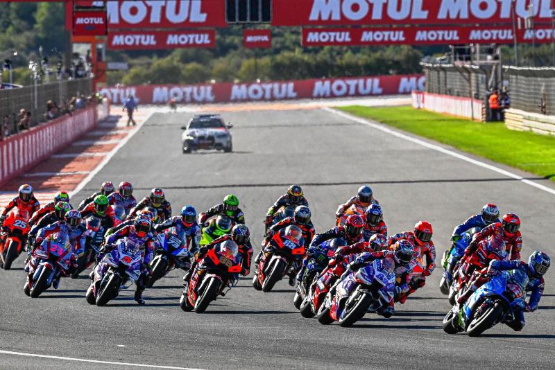 MotoGP vai contar com corridas “sprint ”a partir de 2023, Motores