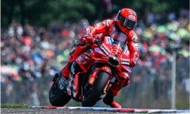 Marc Márquez vence novamente na República Tcheca