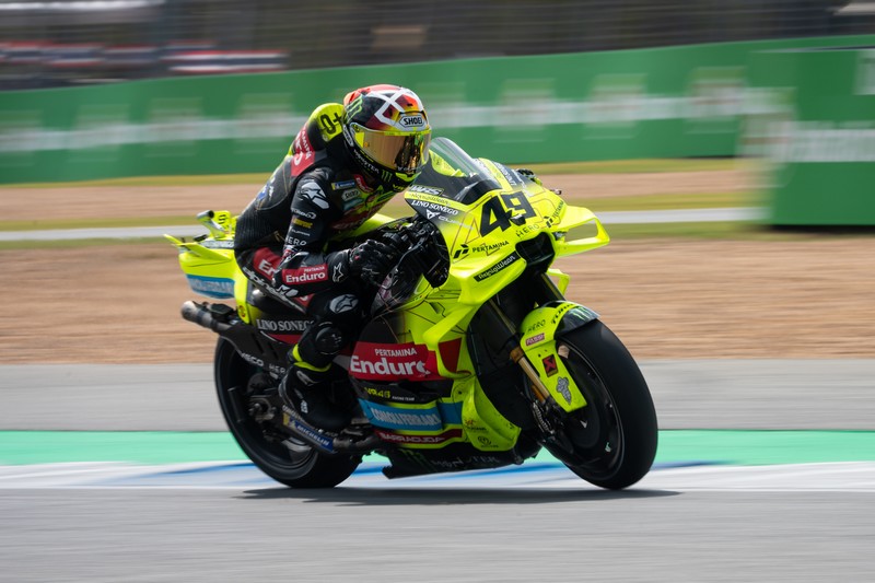 Fabio Di Giannantonio vence o Grande Prêmio da Catalunha após duas relargadas