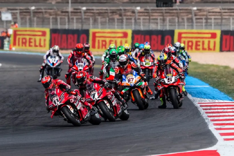 Nicolo Bulega tem mais um fim de semana perfeito na sua caminhada rumo ao título 2026 do Mundial de Superbike
