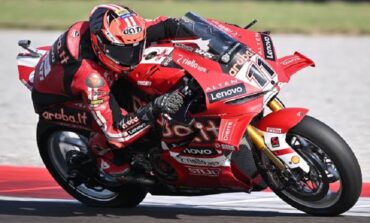 Nicolo Bulega conquista o Campeonato Mundial de Superbike 2026 e migra para a classe MotoGP em 2027